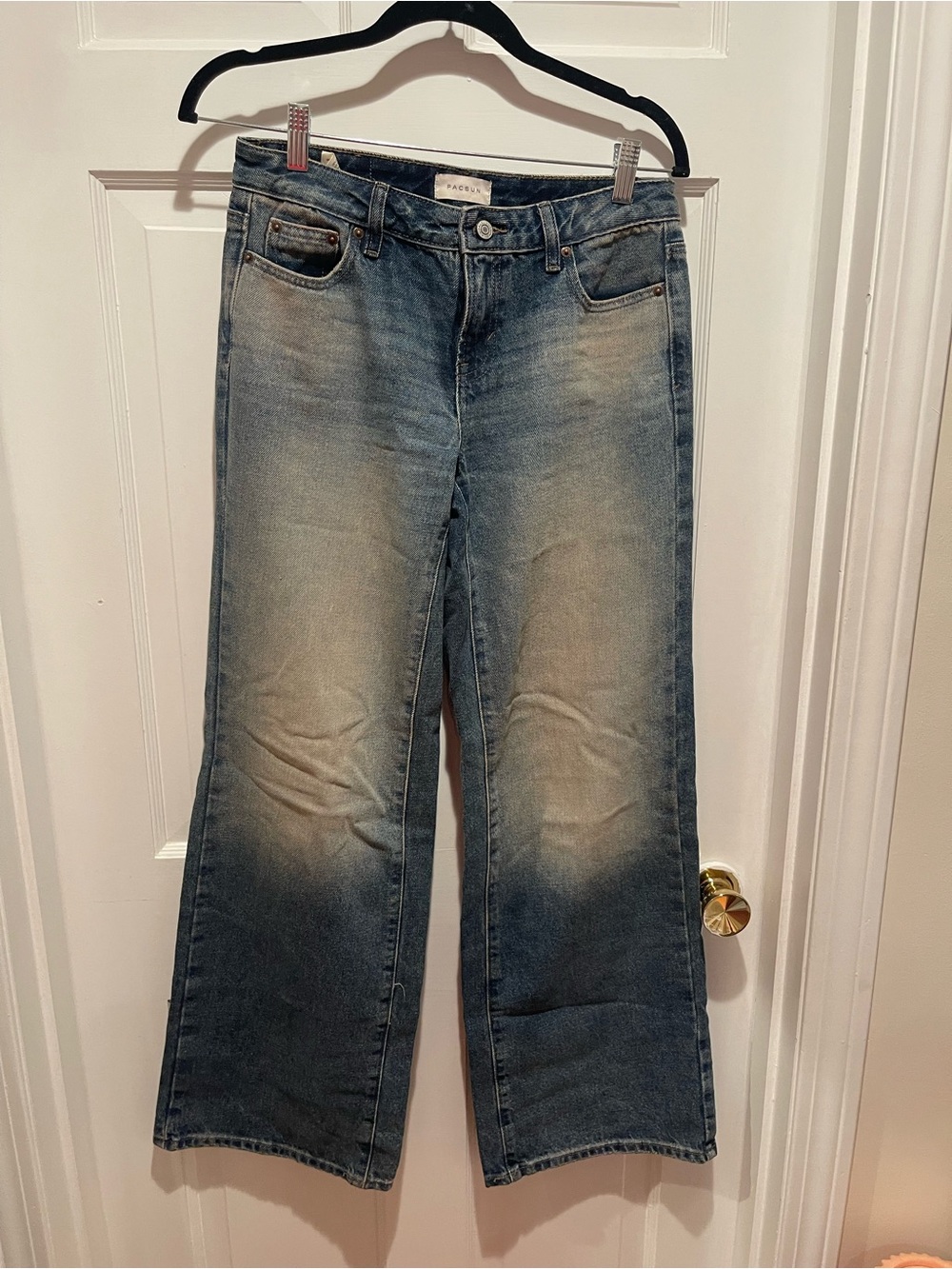 Womens Low rise boyfriend Jeans in Faded Blue